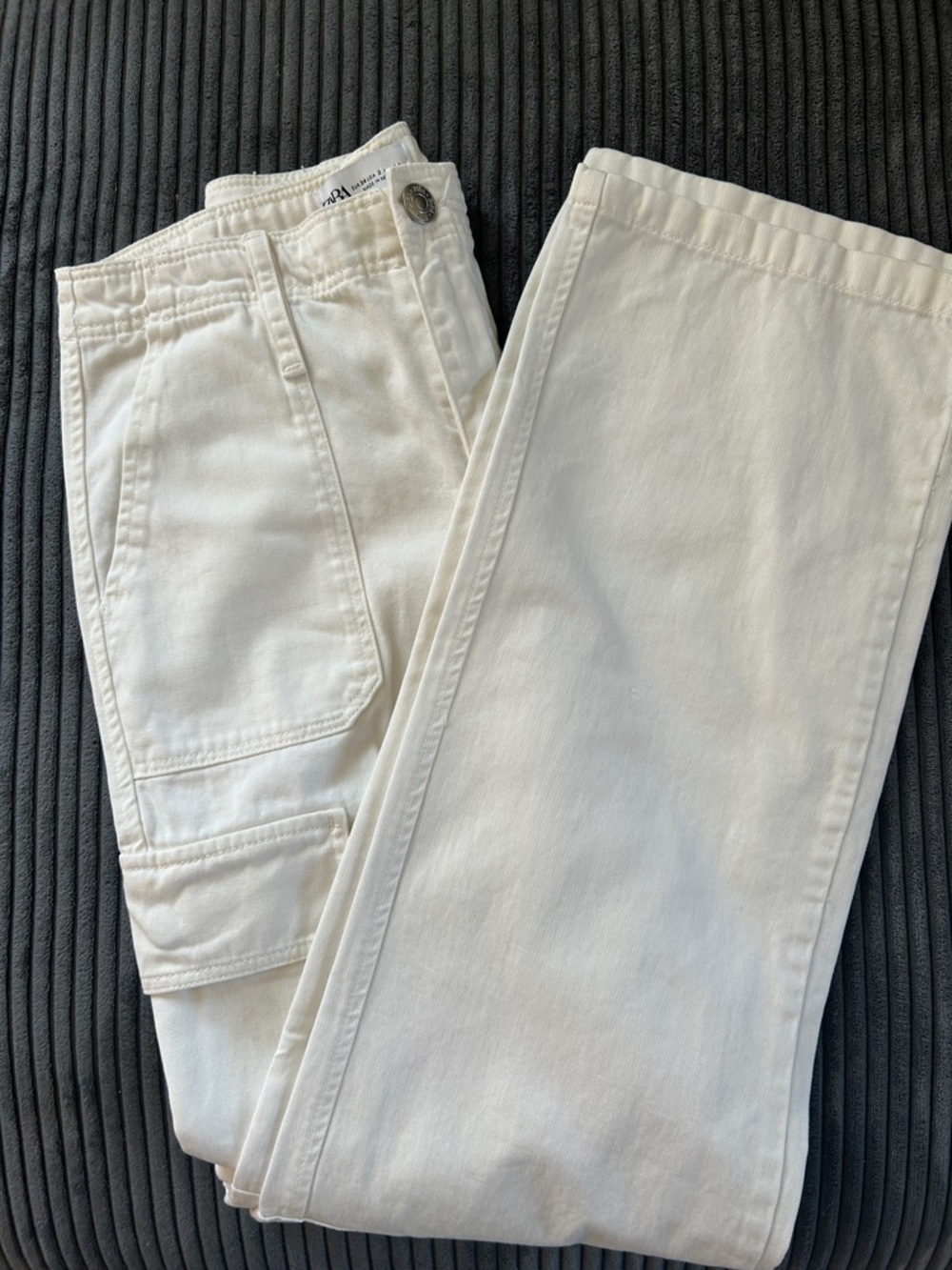 Zara White High-Waist Jeans